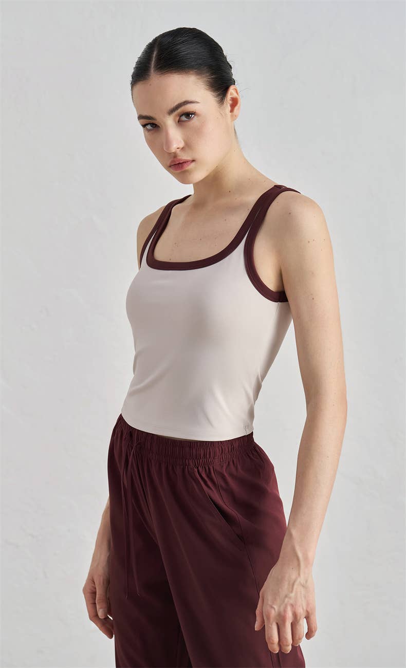 Megan Color Contrast Tank Active Top
